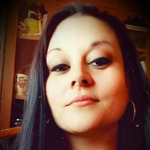 Meet your Posher, Desiree